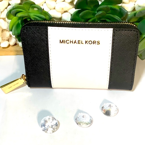 Michael Kors Jet Set Zip Around Card Case 🔥NWT🔥 - Picture 1 of 13